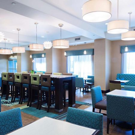 Hampton Inn Saskatoon South Buitenkant foto