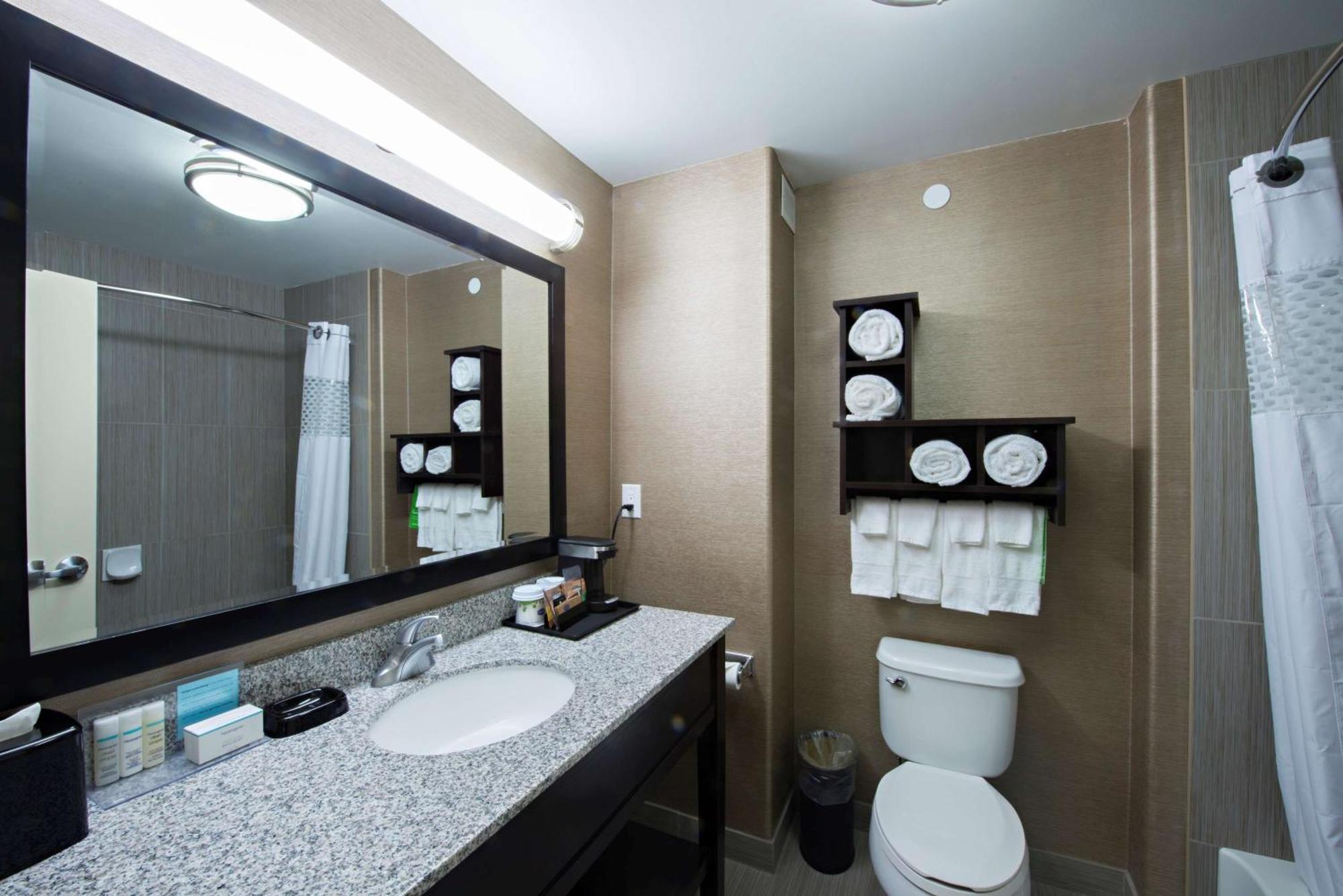 Hampton Inn Saskatoon South Buitenkant foto