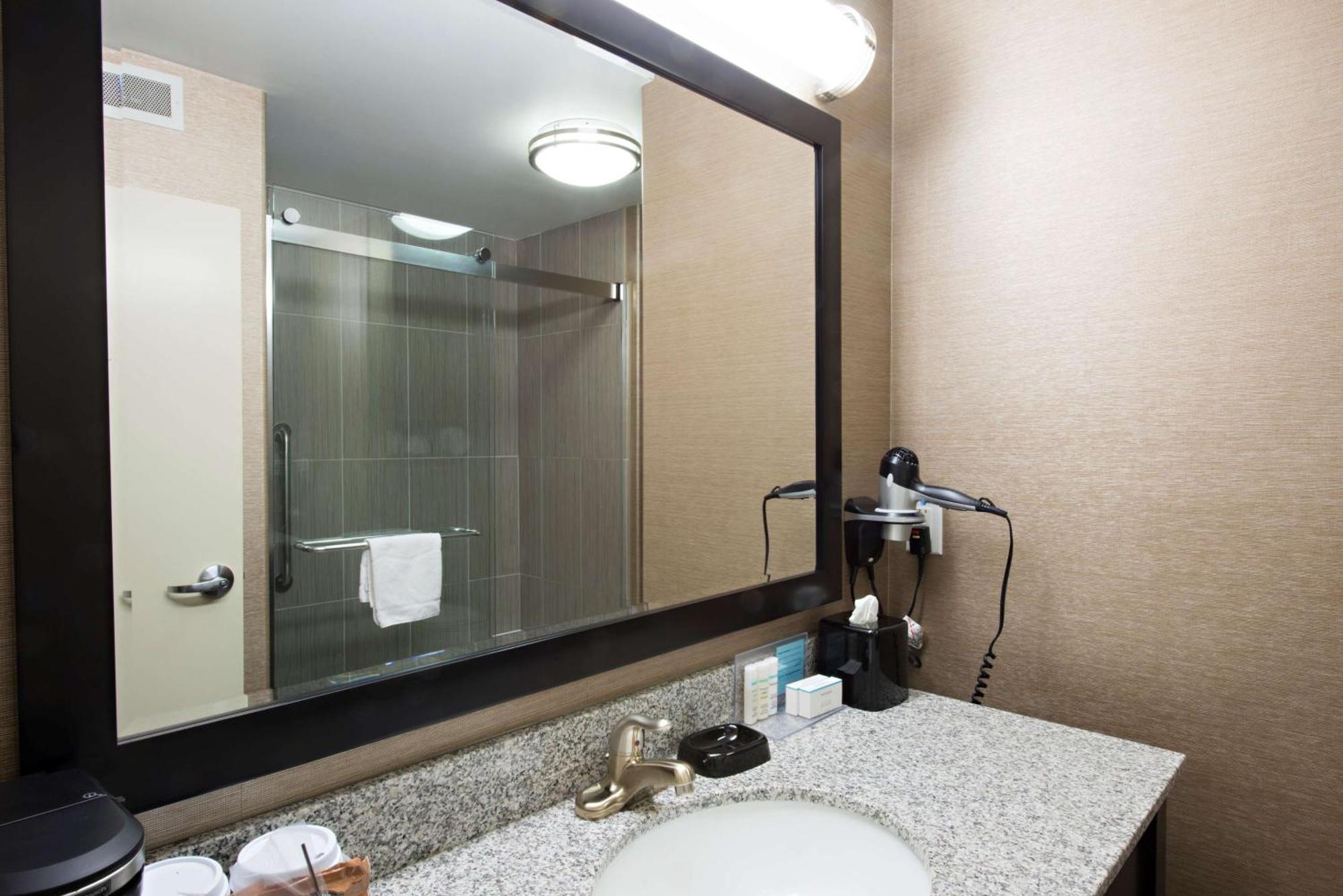 Hampton Inn Saskatoon South Buitenkant foto